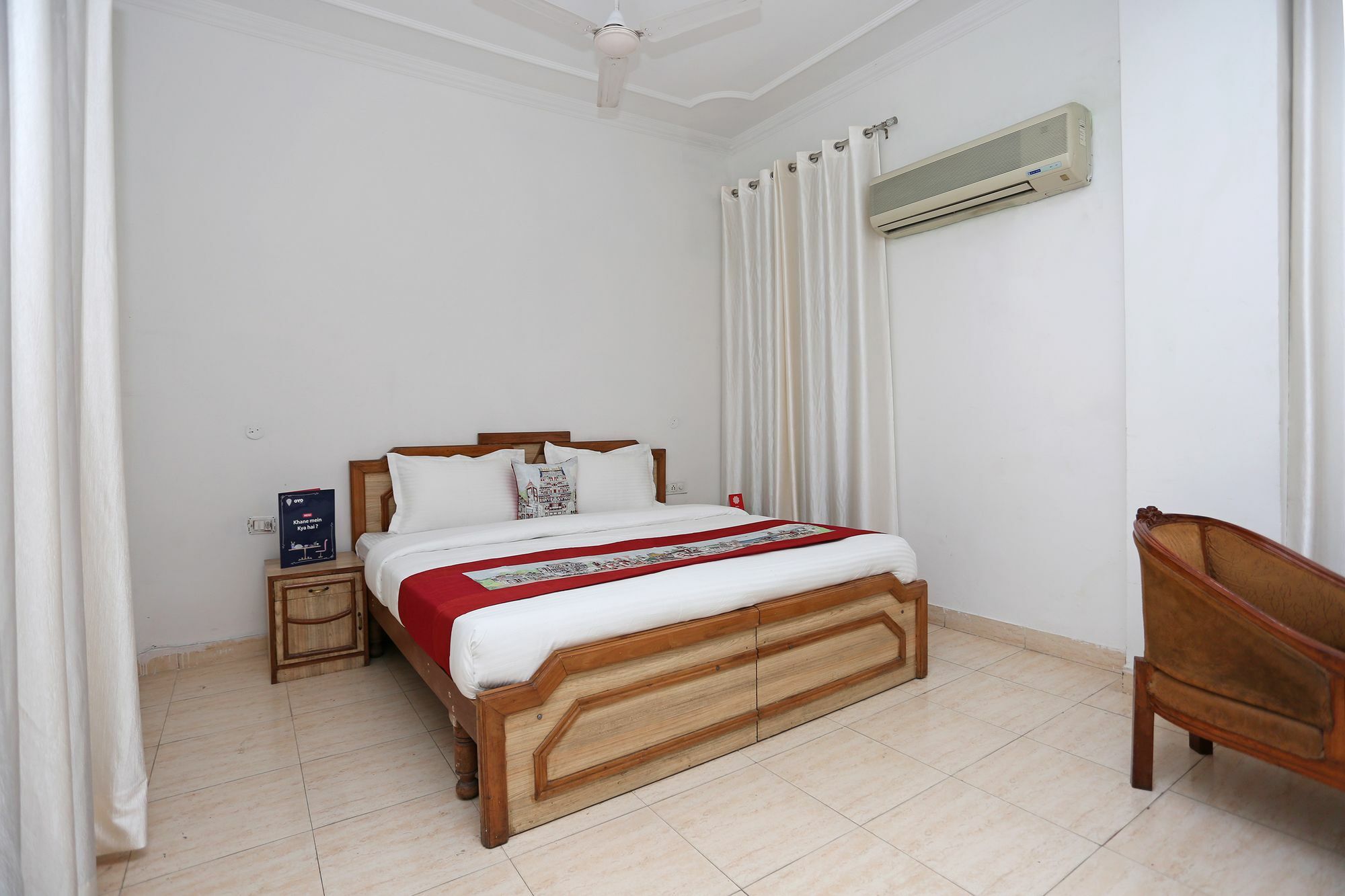 Oyo 10072 Hotel Amrit Regency Dehradun Zewnętrze zdjęcie