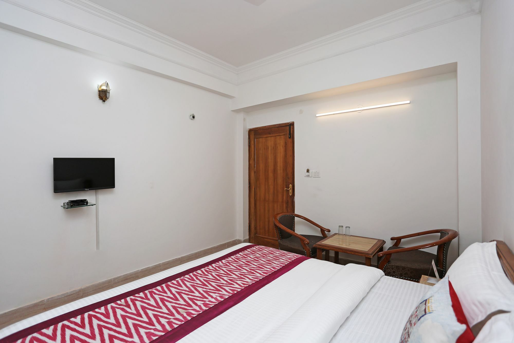 Oyo 10072 Hotel Amrit Regency Dehradun Zewnętrze zdjęcie